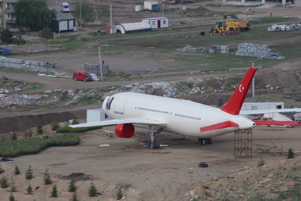THY filosunda uçuş ömrünü tamamlayan uçak, Çankırı’da kütüphane olmayı bekliyor