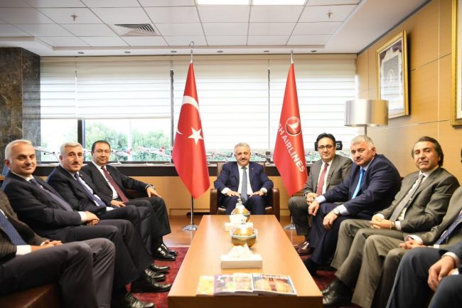 UHD Bakanı Arslan THY’yi ziyaret etti