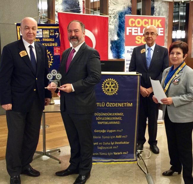 Pegasus Genel Müdürü Nane’ye “Rotary Üstün Hizmet Ödülü”