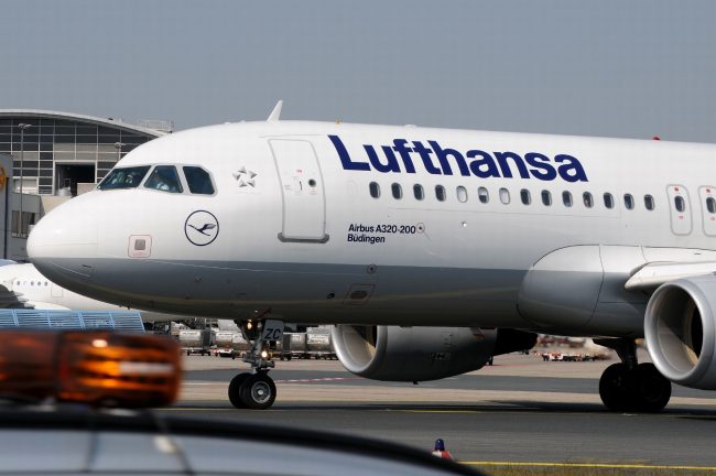 Lufthansa, İzmir-Münih uçuşlarına başladı