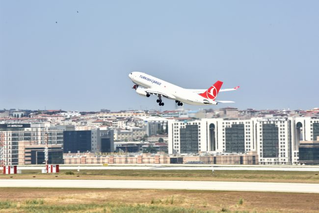 THY Cargo, ilk tarifeli seferini gerçekleştirdi (VİDEOLU)