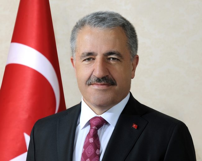 UDH Bakanı Arslan, 29 Ekim Cumhuriyet Bayramını kutladı