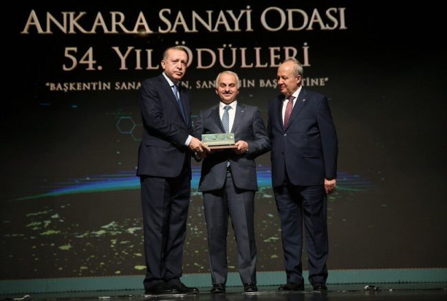 CB Erdoğan, TAİ’ye ödül verdi