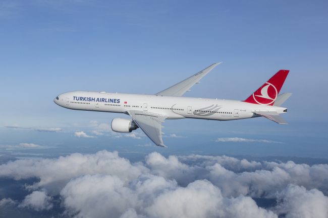 Kabil Havalimanı’nda bulunan THY uçağı İstanbul’a dönüş yolunda
