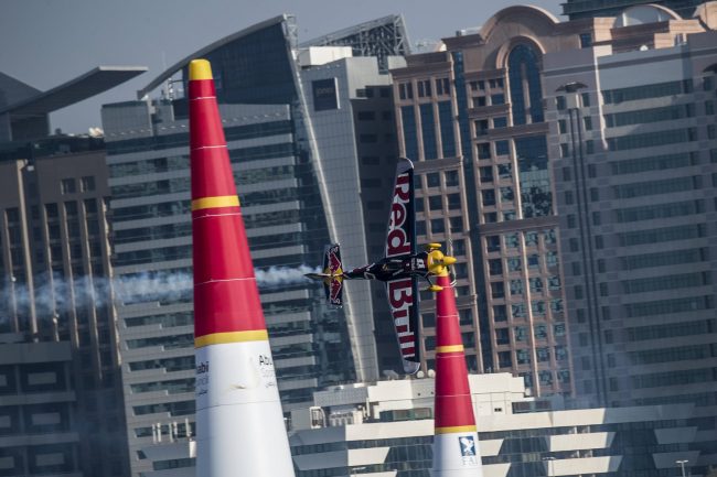 Red Bull Air Race, Abu Dhabi’de başladı