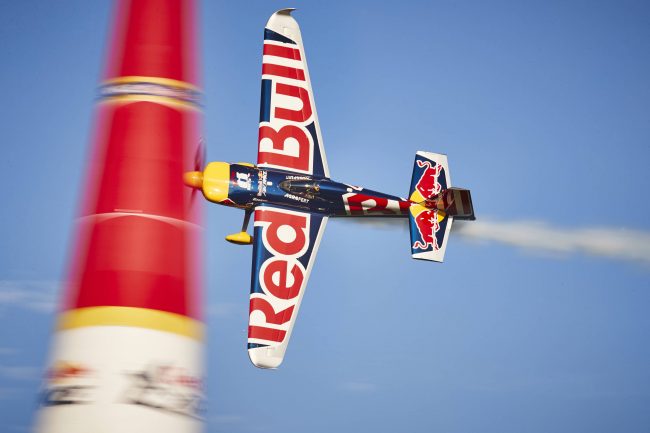 Red Bull Air Race Abu Dhabi’de başlıyor