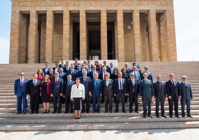 DHMİ 85. yılında Anıtkabir’i ziyaret etti