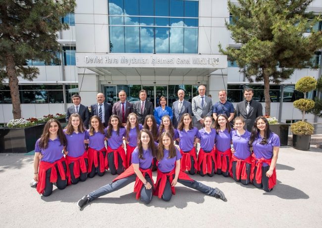 DHMİ voleybol takımından Ocak’a ziyaret