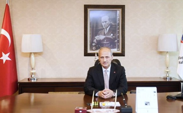 Ulaştırma ve Altyapı Bakanı Turhan’dan ilk mesaj