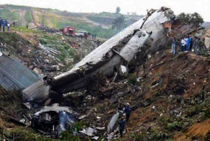 Kongo Cumhuriyeti’nde kargo uçağı düştü