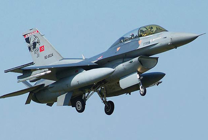 Türk Hava Kuvvetleri F-16’larda yerli lastik kullanmaya başladı
