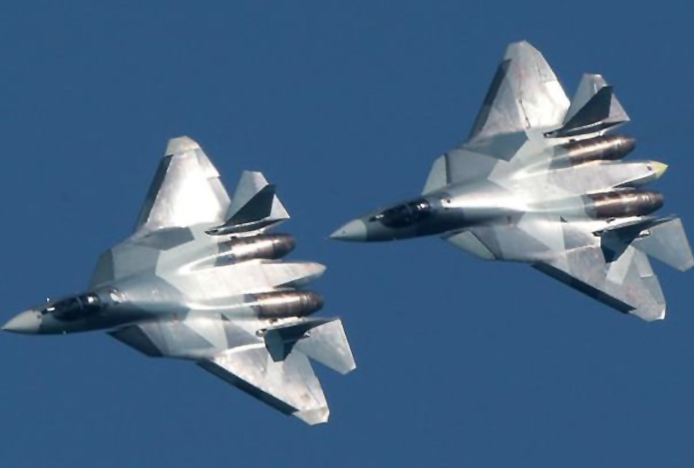 Rusya SU-57 teslimat sözleşmesini imzalıyor