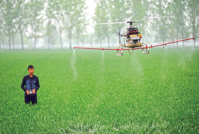 Japonya’da çiftçiler dronelerle tarım yapıyor