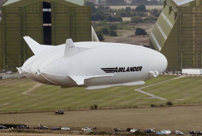 Airlander 10, A-380’den 60 metre uzun ve 5 gün havada kalabiliyor