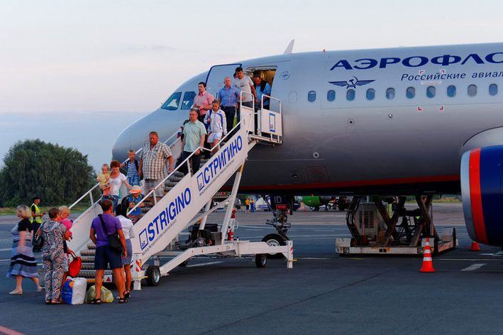 ABD’den Aeroflot’a diplomat engeli