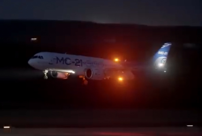 Rus MC-21-300 gece uçuş testini başarıyla tamamladı