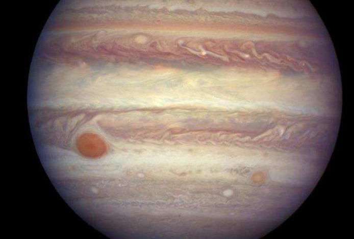 NASA, “Jüpiterde su kırmızı lekelerde olabilir”