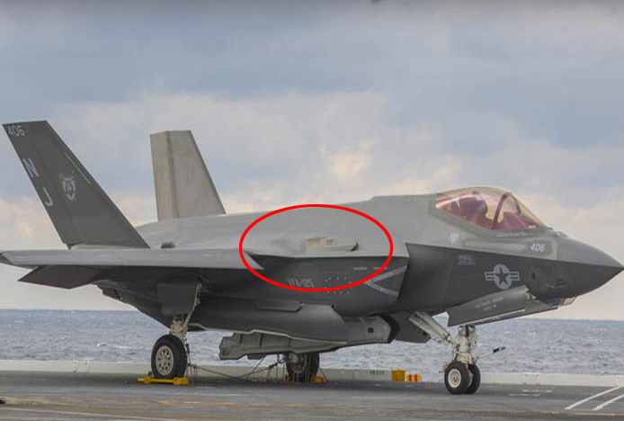 F-35C Lightning II, ilk hava yakıt naklinde hasar gördü