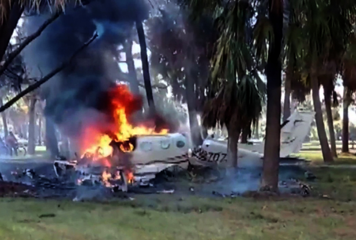 Florida’da Cessna C340, John Prince Parkına düştü