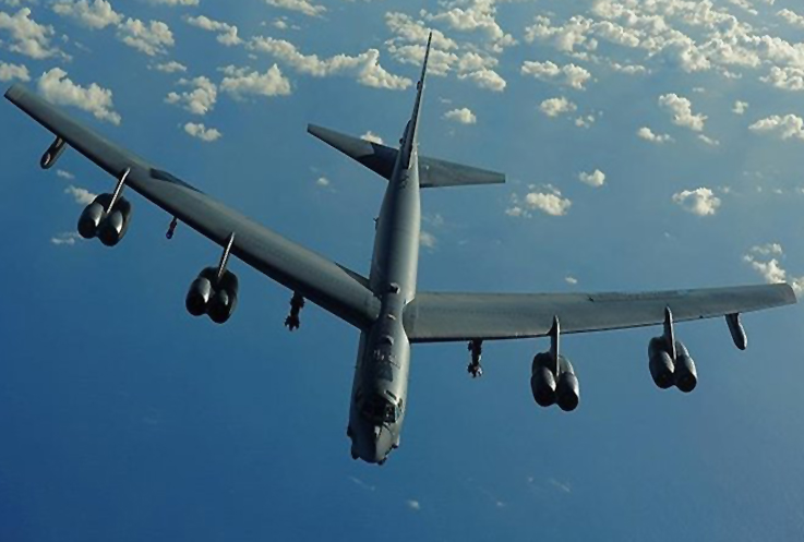 ABD’nin B-52’leri gerilimli bölgede uçtular