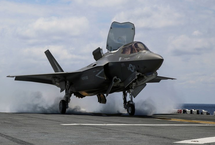 ABD’de F-35A inişte kaza yaptı