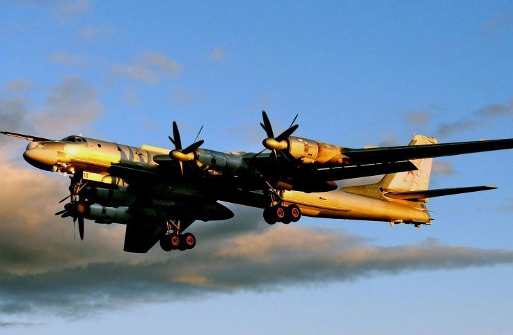 Rusya, Suriye’nin doğusunda hava ve deniz trafiğini kapattı