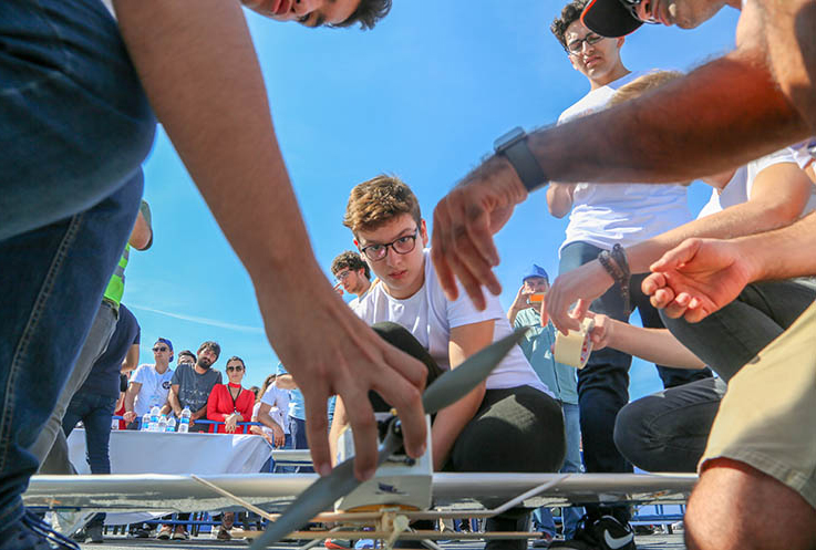 Gençlerin Hayalleri, İstanbul Yeni Havalimanı’nda Göklere Yükseldi