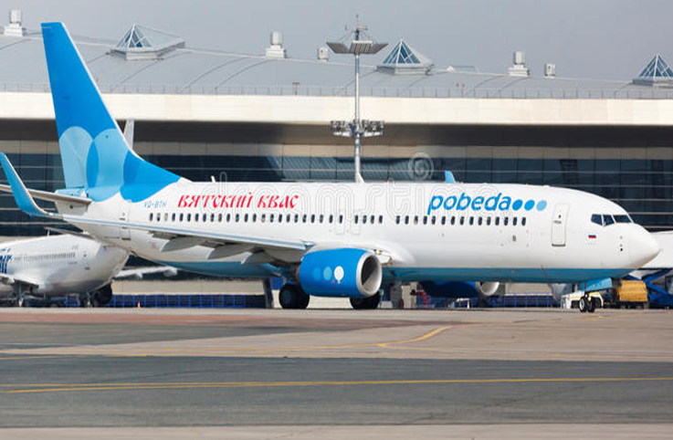 Pobeda Airlines’ın B-737-800’üne itfaiye aracı çarptı