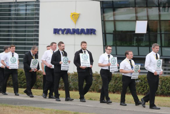 Ryanair’de pilot grevi 150  uçuşu iptal ettirdi
