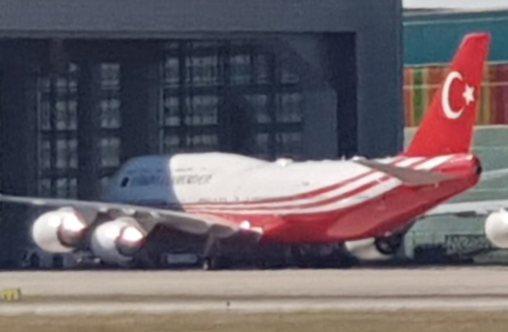 B747-8 boyanarak hangardan çıkarıldı