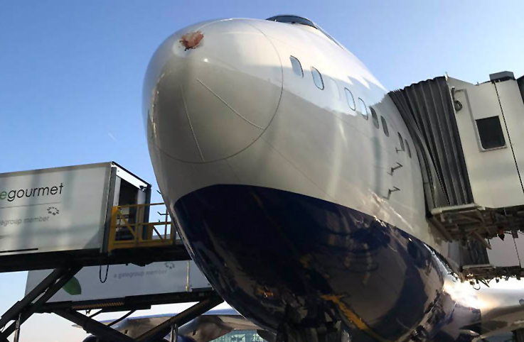 British Airways’in inişte B-747’sine kuş çarptı