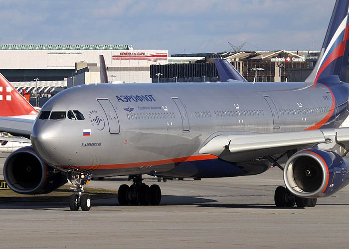 Aeroflot’un A-330-300’ü  uçağı kuş sürüsüne girdi