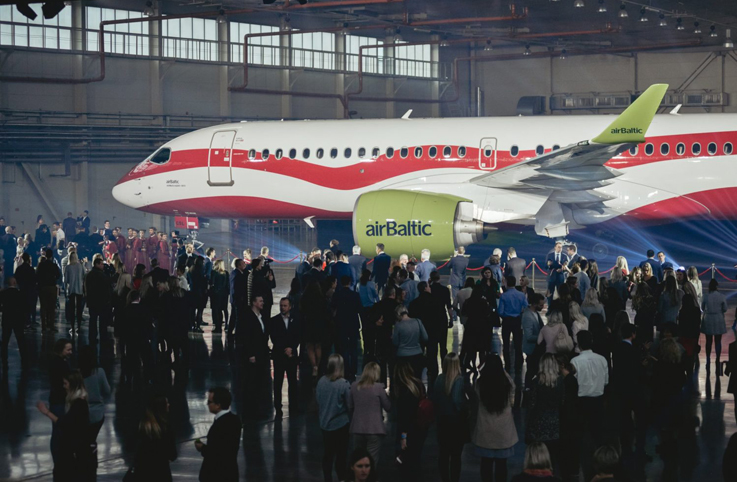 AirBaltic, 100. yıla özel boyama yaptı