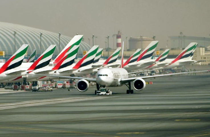 Emirates havayolu tüm uçuşlarını durduruyor