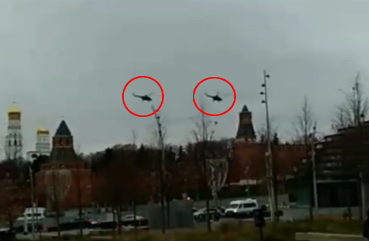 Moskova merkezinde uçan helikopterler paniğe neden oldu