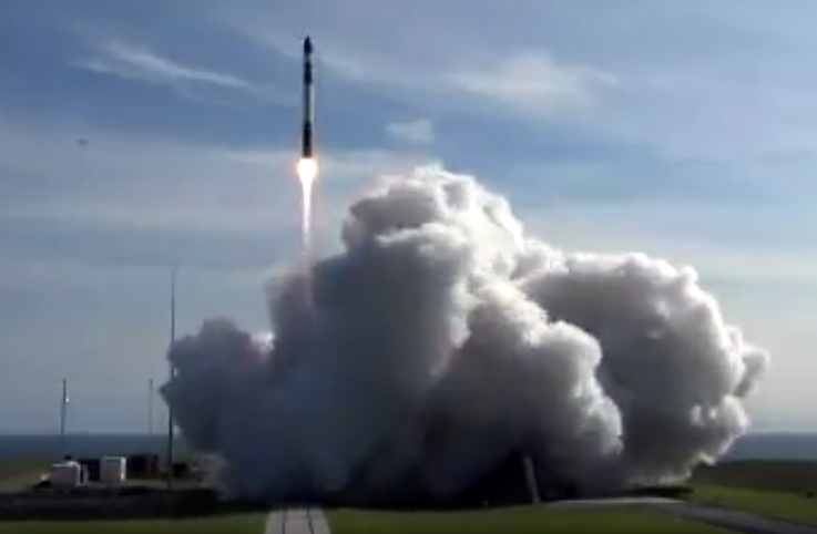 Rocket Lab şirketi, ilk ticari uçuşunu gerçekleştirdi