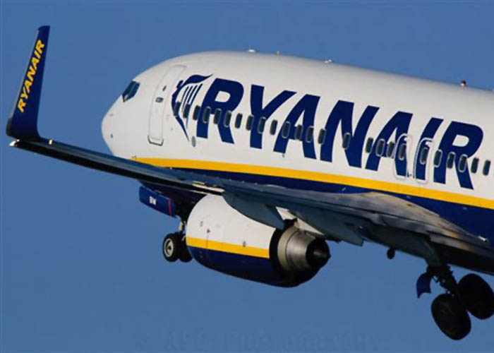 Ryanair yüzde 50 indirimle baladı