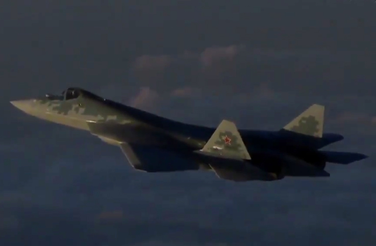 Rusya, yeni nesil Su-57 uçaklarını savaş koşullarında test etti