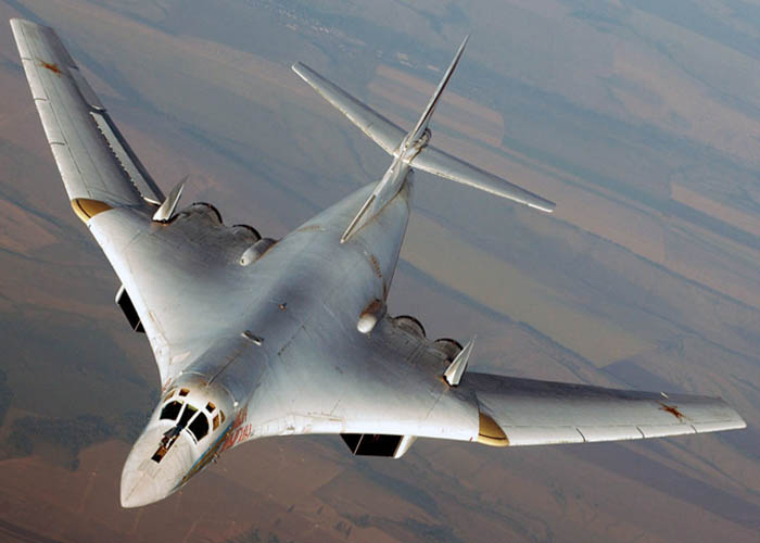 Rusya’ya ait iki Tu-160 Noveç’te tatbikatta NATO’nun huzurunu kaçırdı