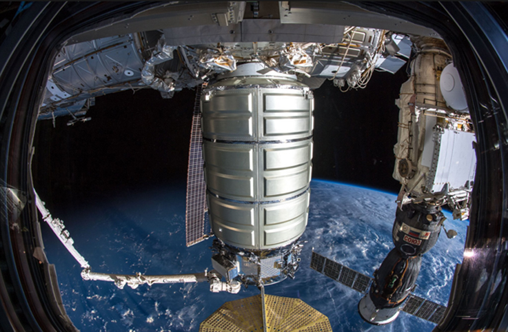 NASA’nın kargo aracı Cygnus, UUİ’ye sorunsuz indi
