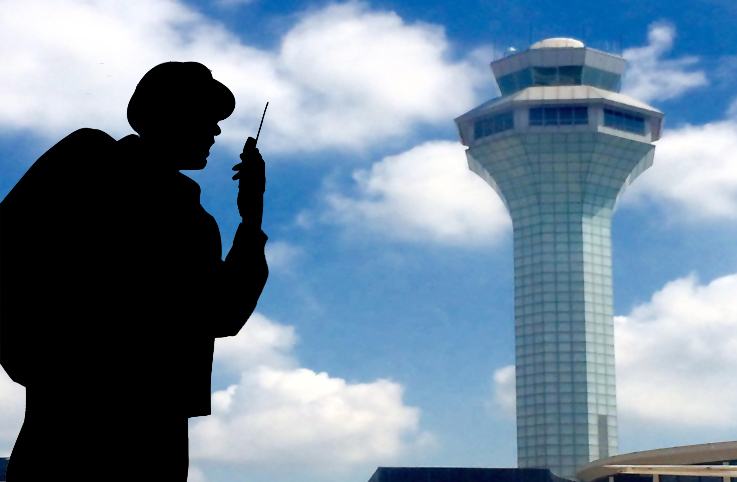 Kule frekansına girdi, uçuş talimatı verdi, tutuklandı