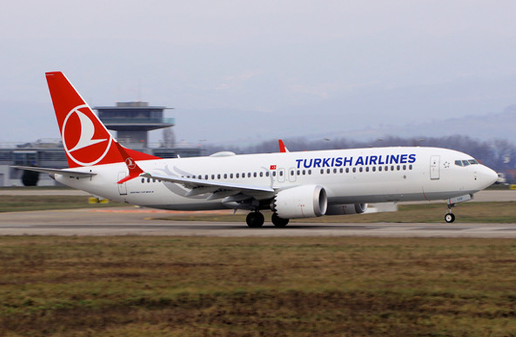 THY, İstanbul-Basel uçağı Zürih’e indi