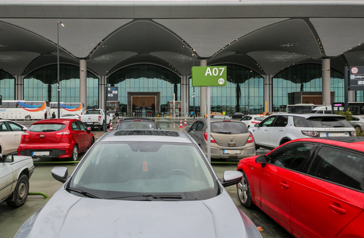 İstanbul Havalimanı ücretsiz otopark uygulaması sona erdi