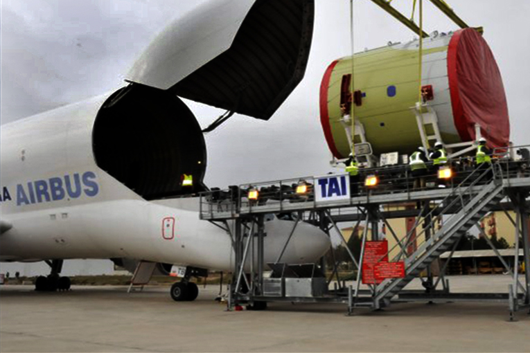 TUSAŞ, Airbus’a A400M’in 12 adet orta gövde parçasını teslim etti