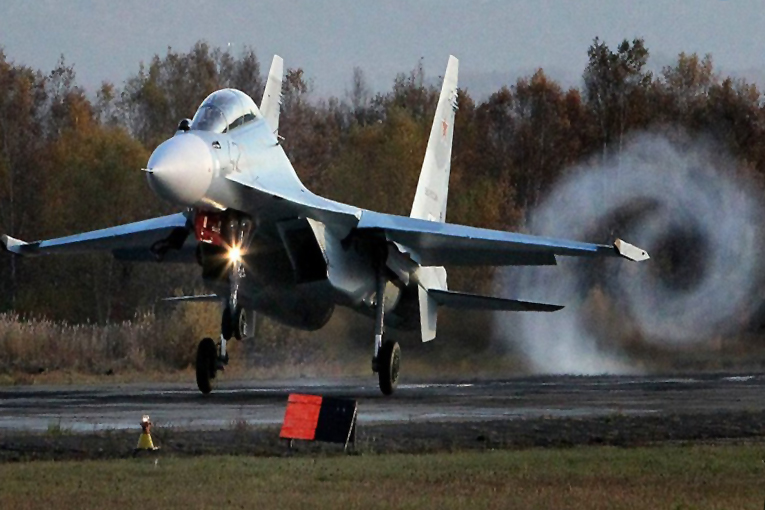 Belarus Hava Kuvvetleri Sukhoi Su-30’ları bekliyor