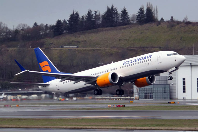 İzlandalı Icelandair ilk B-737 MAX 9’unu teslim aldı