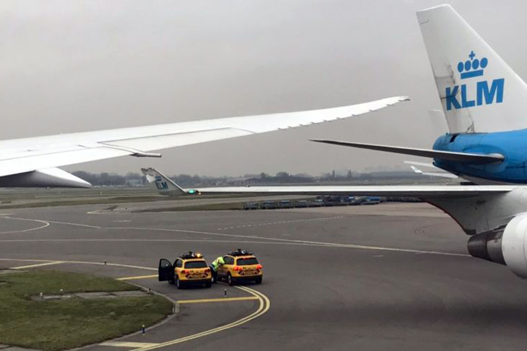 KLM’nin B747’si ile B787 Dreamlineri çarpıştı