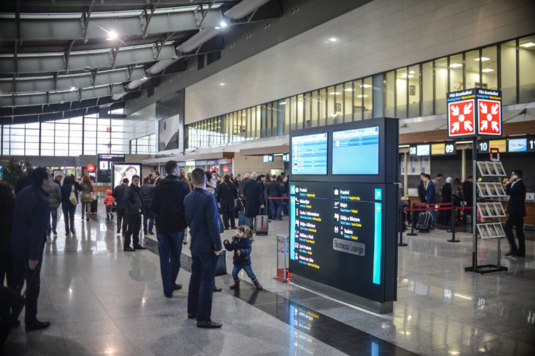 Priştine Havalimanı’nda her geçen gün yolcu sayısı artıyor