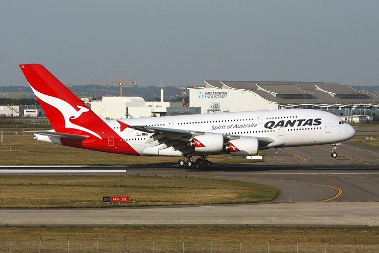 Qantas, A380 filosunu çöle indiriyor