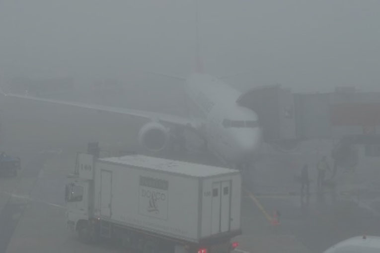 İSG’de sis uçuşlara izin vermedi, FB uçağı kalkamadı
